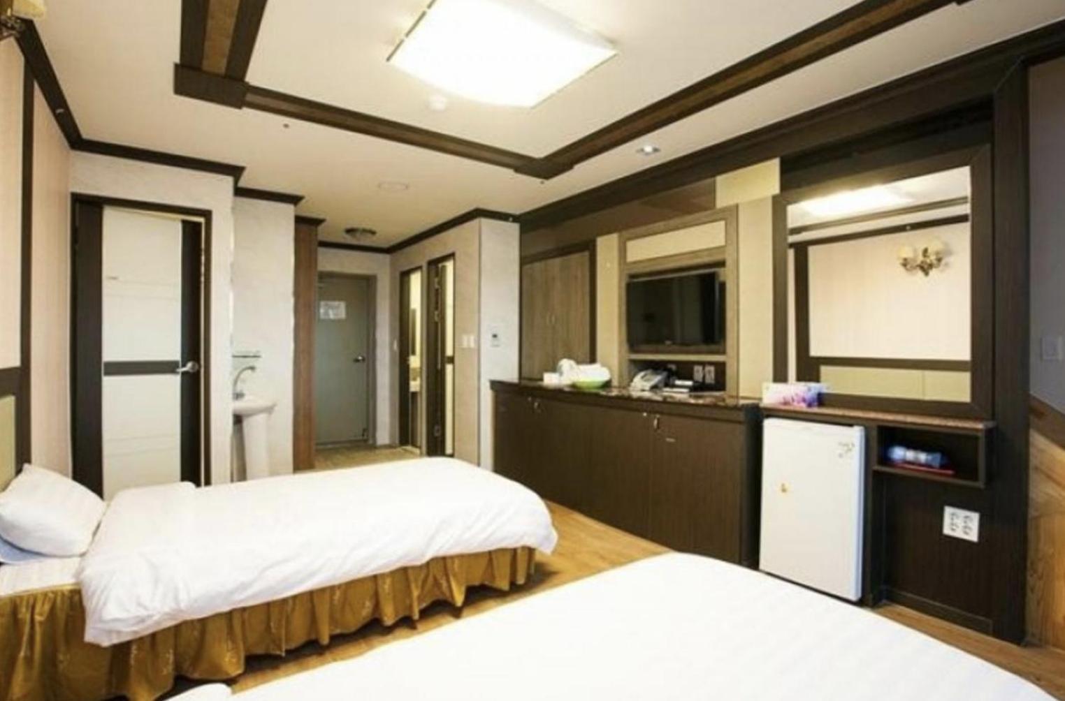Jeju Ts Youth Hostel & Resort Σεογκουίπο Εξωτερικό φωτογραφία