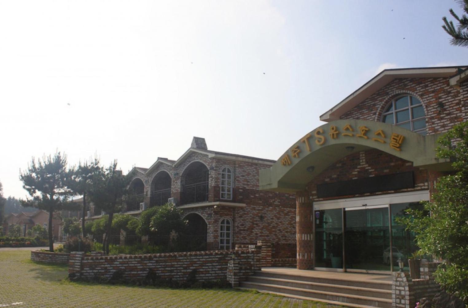 Jeju Ts Youth Hostel & Resort Σεογκουίπο Εξωτερικό φωτογραφία